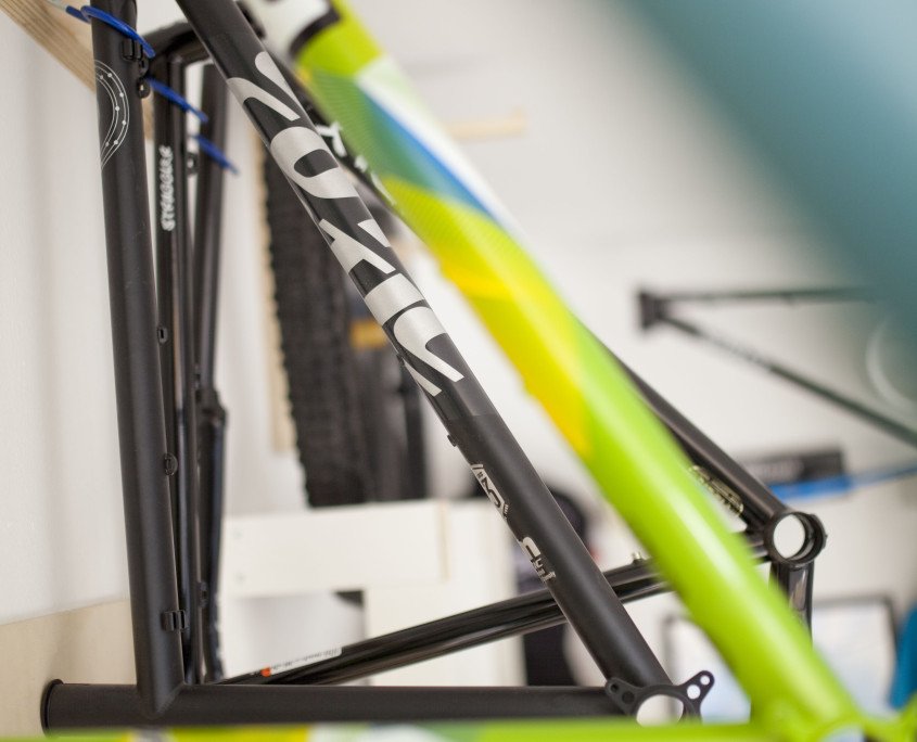 VELOCITA | CUSTOM BICYCLES