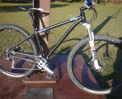 VELOCITA | CUSTOM BICYCLES